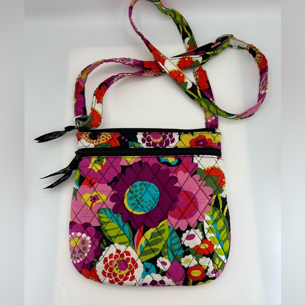 Vera Bradley VaVa Bloom Crossbody  Hipster Purse Handbag Adjustable Strap Floral